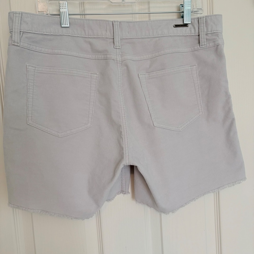 Carve Designs Oahu Shorts Womens Corduroy Size 10 Light Gray - Picture 2 of 10